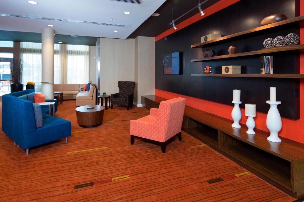 Courtyard By Marriott Dallas At Conference Center Hotel 3*