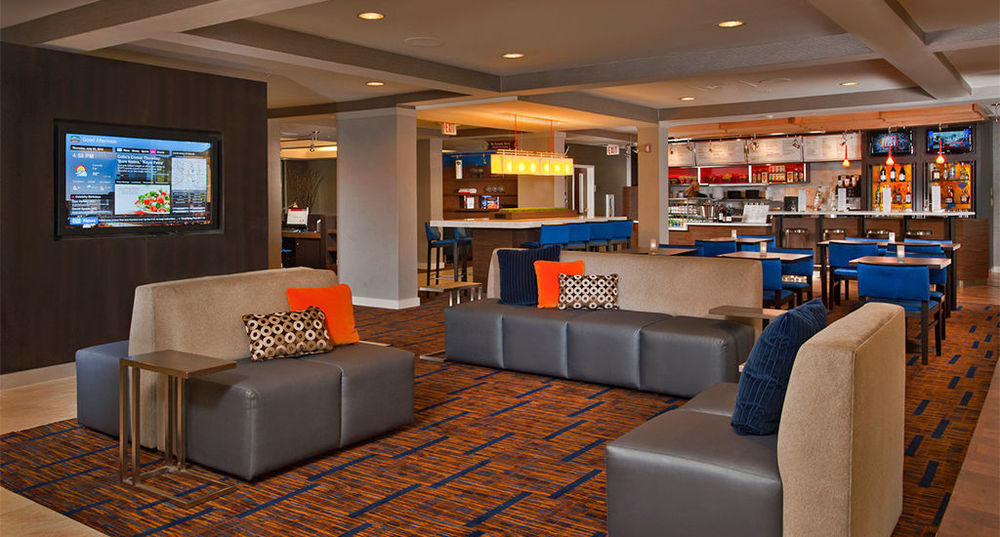 Hotel Courtyard By Marriott Dallas At Conference Center 3*