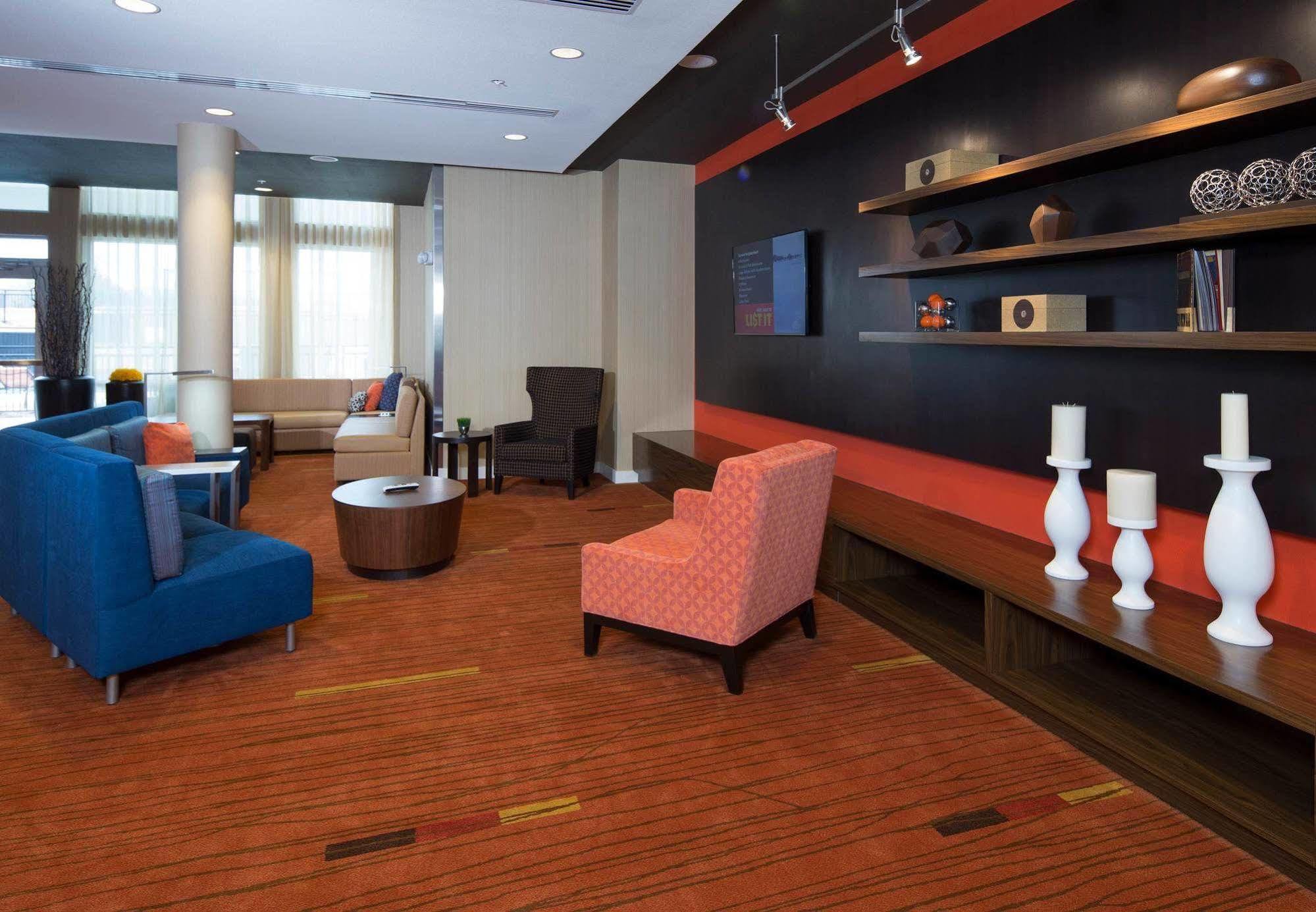 Courtyard By Marriott Dallas At Conference Center Midlothian